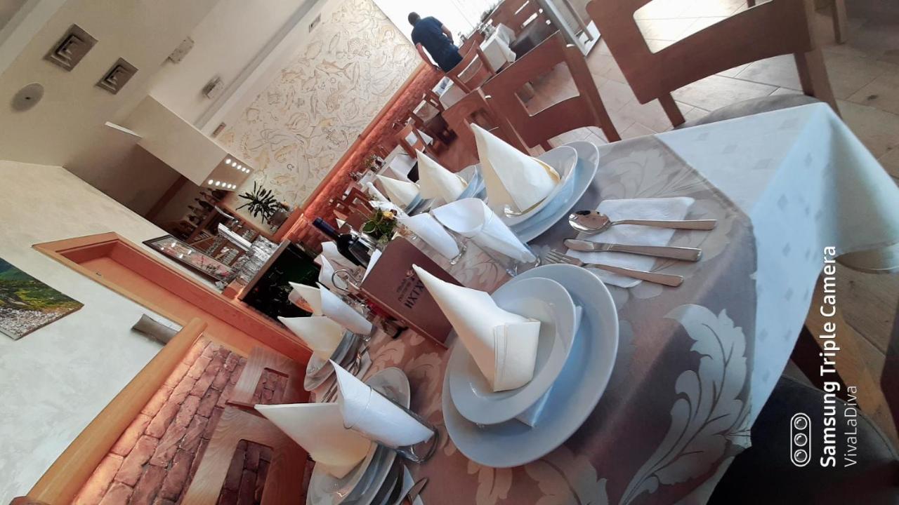Prenociste I Restoran Ihthis บายินา บาชตา ภายนอก รูปภาพ