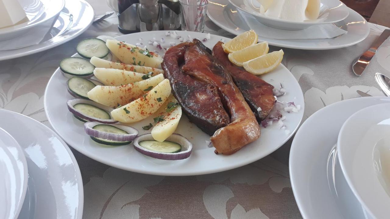 Prenociste I Restoran Ihthis บายินา บาชตา ภายนอก รูปภาพ